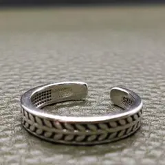 ​【新品】シルバー925 リーフ柄 リング 925 ボタニカル　蔦　彫刻のサムネイル