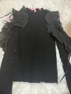 SNIDEL フリルスリーブニットプルオーバー ブラック 黒