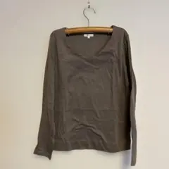 長袖カットソー　L チャコールグレー　Vネック