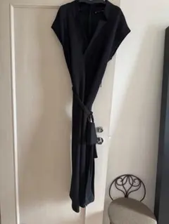 Zara women’s jumpsuit in black polyester