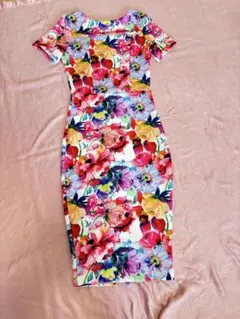 【美品】New York & Company フラワープリントワンピース