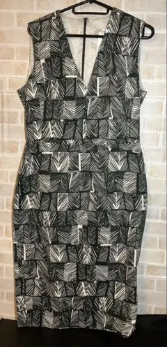 白タグ》Max Mara ノースリーブワンピース 総柄 モノトーン Vネック