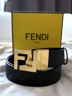 2026年最新】Fendi レディース ベルトの人気アイテム - メルカリ