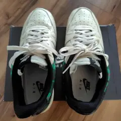 NIKE　エアフォースワン　スニーカー