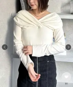 クロスデザイン長袖ホワイトトップス