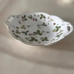 WEDGWOOD WILD STRAWBERRY 皿