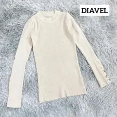 【ディアベル】長袖リブニット クルーネック 袖ボタン アイボリー タイトめ
