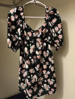 H&M 花柄パフスリーブワンピース