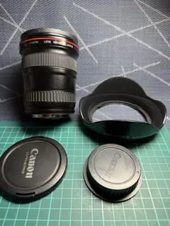Canon EF 17-40mm F4 L USM 純正フード EW-83Eのサムネイル