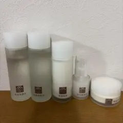 松山油脂 肌をうるおす保湿スキンケアセットのサムネイル
