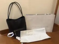 CHARLES & KEITH ブラックトートバッグ