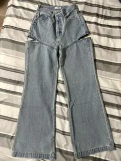 EVRIS フレアパンツ ライトブルー ユニークカッティングのサムネイル