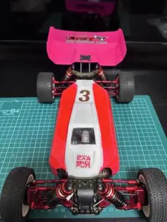 TRF 104】タミヤF1 RCカー カーボンシャーシ Marlboro仕様 - メルカリ