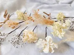 一点もの　髪飾り 結婚式  成人式　卒業式　ベージュ×オフホワイト