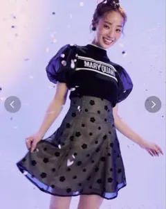 MERCURYDUO デイジーフロッキープリントバックレースアップミニスカパン