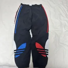adidas トレフォイル ナイロンパンツ MウェアS 上下セットのサムネイル