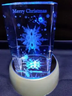 クリスマス　置物 　3Dクリスタル[雪の結晶]ＬＥＤライト台付き