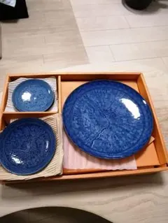 新品未使用！有田焼肥前哲三郎窯梅柄絵　大皿、中皿、小皿　11枚セットのサムネイル