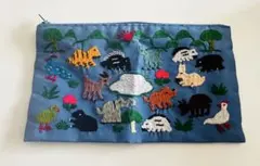 ラオス　モン族　刺繍ポーチ