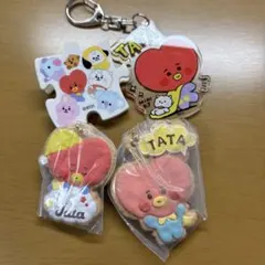 BT21 TATA キーホルダー クリップ 4点セット