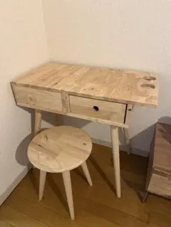 ドレッサーテーブル