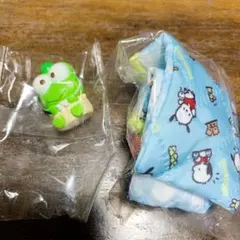 サンリオ カプセルトイ シュウマイ レトロレッスンバッグミニキーホルダー