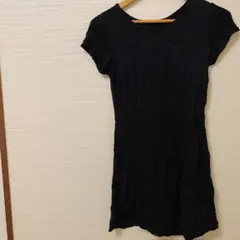 黒の半袖チュニック ブラック シンプル