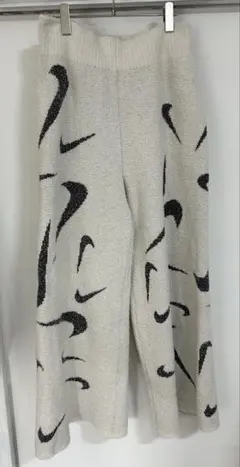 Item thumbnail for item b1dc611a-9e2d-4095-ac84-1f35a2eed1da