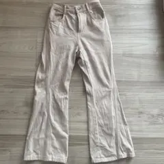 GU ベージュ フレアパンツ M(150)