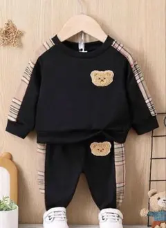 新品クマ刺繍付きブラックトレーナー＆パンツセット アップ