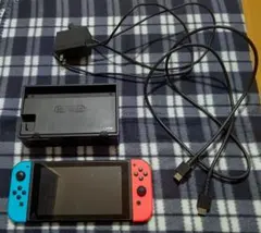 Nintendo Switch 本体 青/赤 Joy-Con ドック・ケーブル付