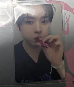 Stray Kids スキズ　KARMA yzy withfans リノ