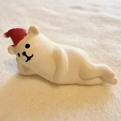 ⁠【廃盤】デコレ コンコンブル ゴロ寝しろくま クリスマス フィギュア⁠