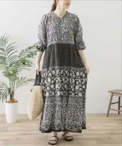 アーバンリサーチサニーレーベル　インド綿花柄ロングワンピース　ブラックのサムネイル