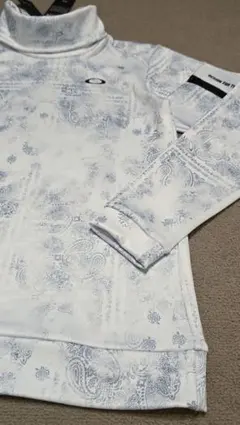 【早い者勝・新品未使用】オークリーゴルフ メンズタートルネックシャツ L 裏起毛