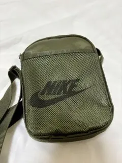 Item thumbnail for item a5046f24-3881-452d-bf2c-81e3ad24bb72