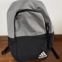 adidas リュック グレー/ブラック