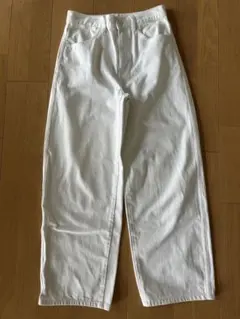 ＊UNIQLO U ワイドフィットカーブジーンズ　ホワイト＊