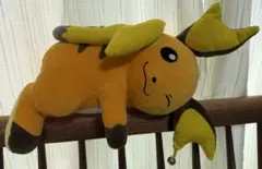 ポケモン　ぬいぐるみ　ライチュウ