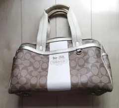【お値下げ中】COACH　ミニボストンバッグのサムネイル