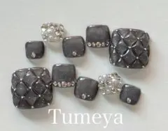 ネイルチップ　フット　フットネイル　キルティング　黒　ブラック　シルバー　大人