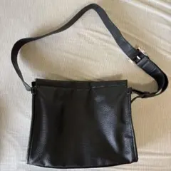 【完売品】　2plan フェイクレザー　ショルダーバッグ　ブラック