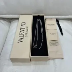 VALENTINO ヴァレンティノ　ネックレスのサムネイル