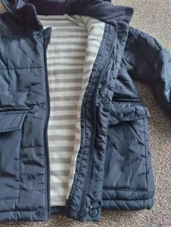 100 ネイビー 中綿コート 取り外しフード付き　袖リブ