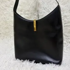 GUCCI ワンショルダーバッグ レザー ゴールド金具 グッチ ヴィンテージ 黒のサムネイル