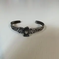 ナバホ族　インディアンジュエリー　サンダーバード