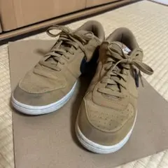 Nike スエード ブラウン スニーカー