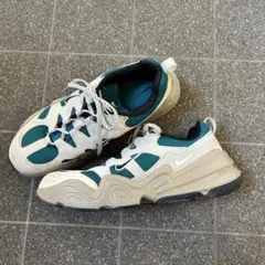 【最終値下げ】Nike スニーカー ホワイト/ティール