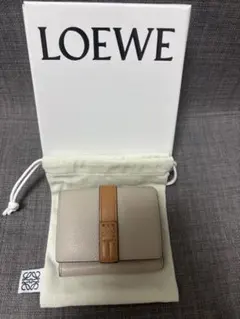LOEWE 三つ折り財布のサムネイル
