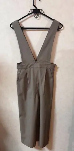 UNTITLED サロペット グレージュ サイズ0のサムネイル